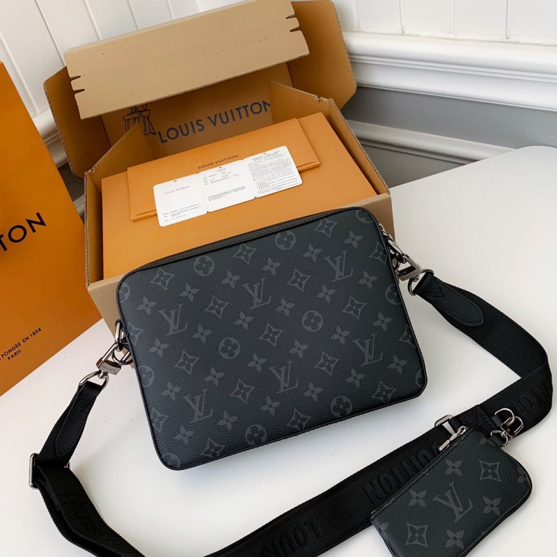 L0*is V*t0n Trio New Men’s colour-matching postman bag M69443 Size:25*18.5*7cm
