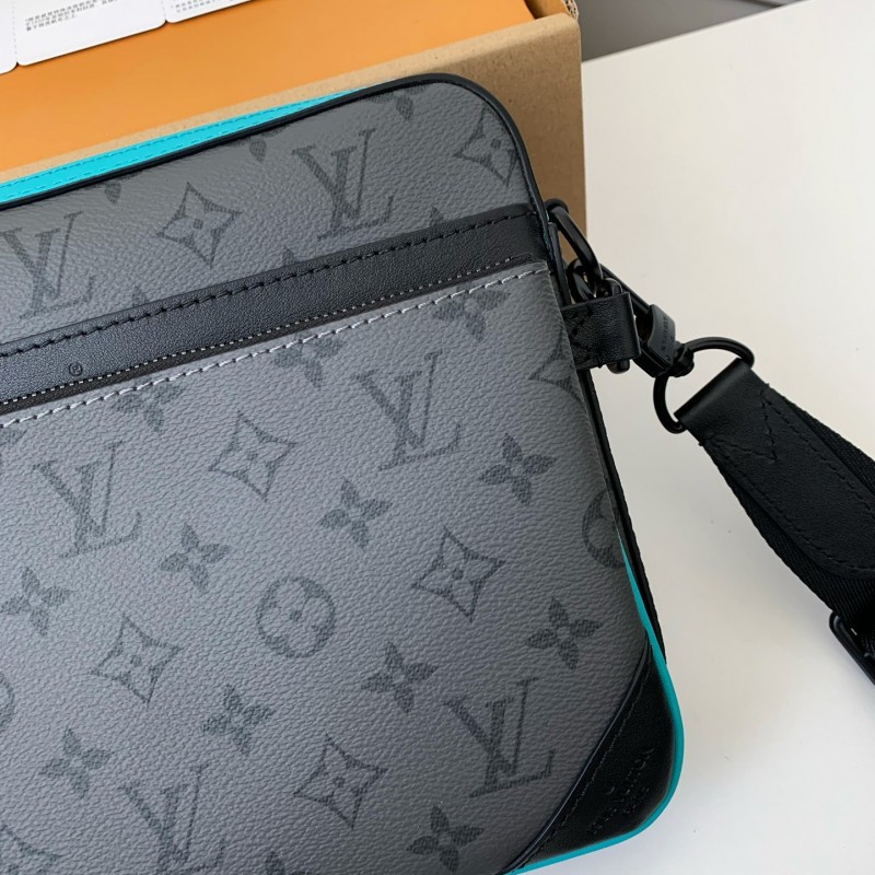 L0*is V*t0n Trio New Men’s colour-matching postman bag M11648 Size:25*18.5*7cm