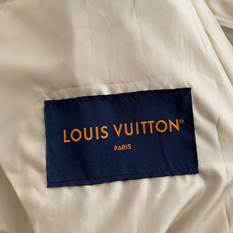L0*is V*t0n Jackets