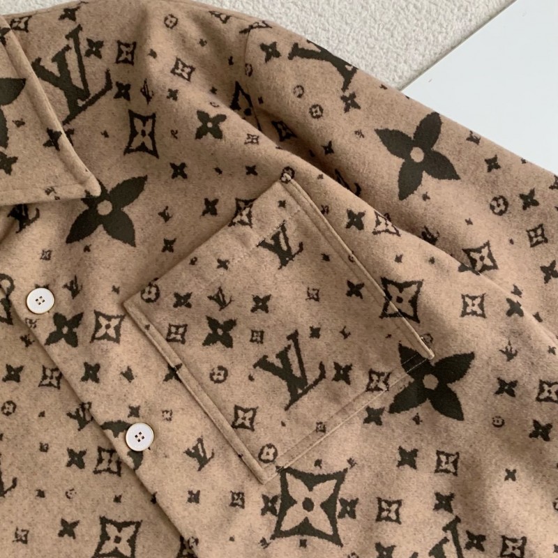 L0*is V*t0n Jackets