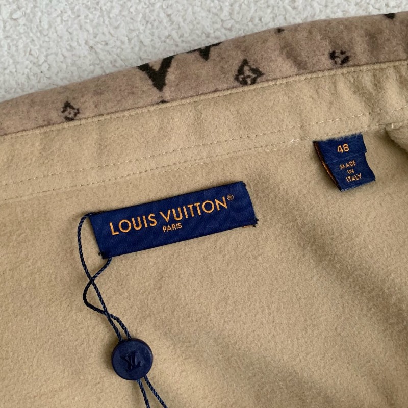 L0*is V*t0n Jackets