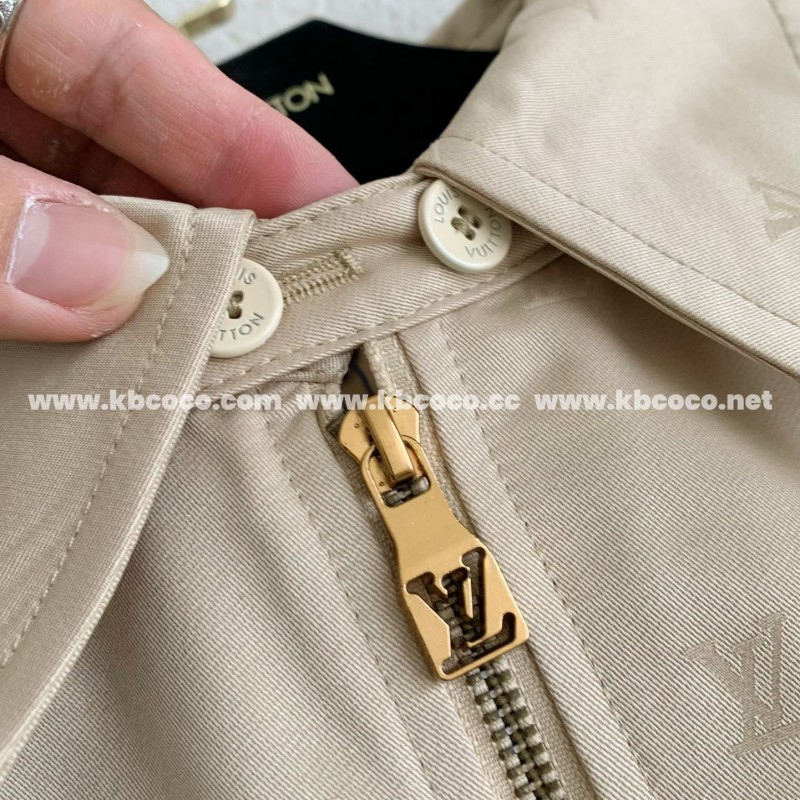 L0*is V*t0n Jackets