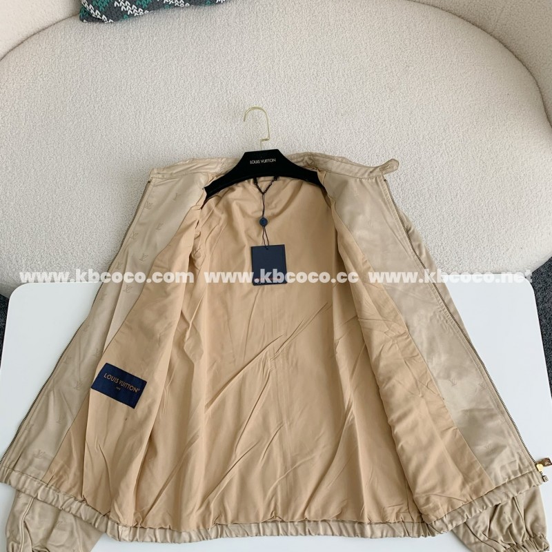 L0*is V*t0n Jackets