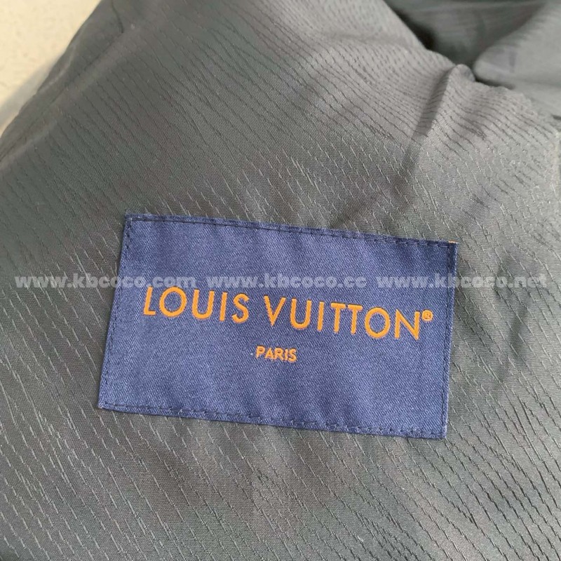 L0*is V*t0n Jackets