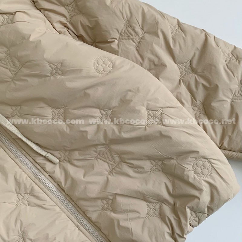 L0*is V*t0n FW24 Jacket