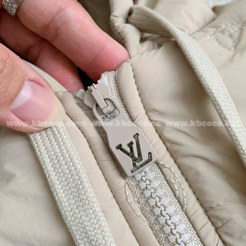 L0*is V*t0n FW24 Jacket