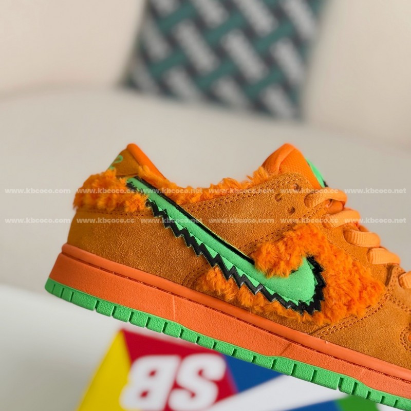 Grateful Dead x Nike Dunk SB Leather Panel Shoes