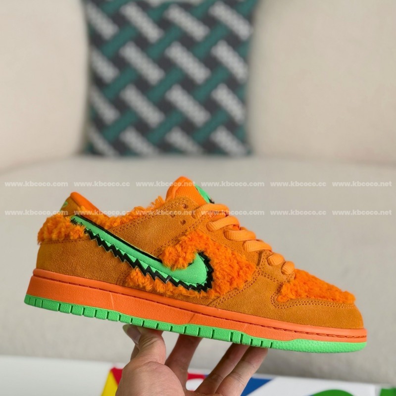 Grateful Dead x Nike Dunk SB Leather Panel Shoes