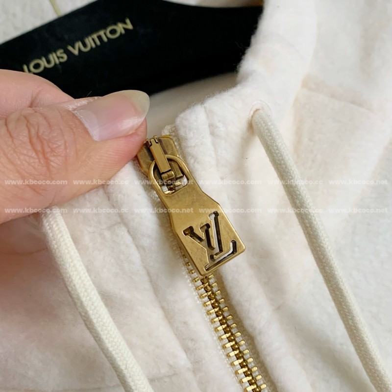 L0*is V*t0n Jackets