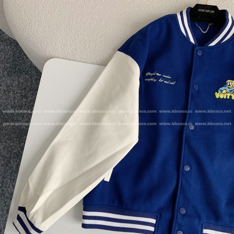 L0*is V*t0n Jacket