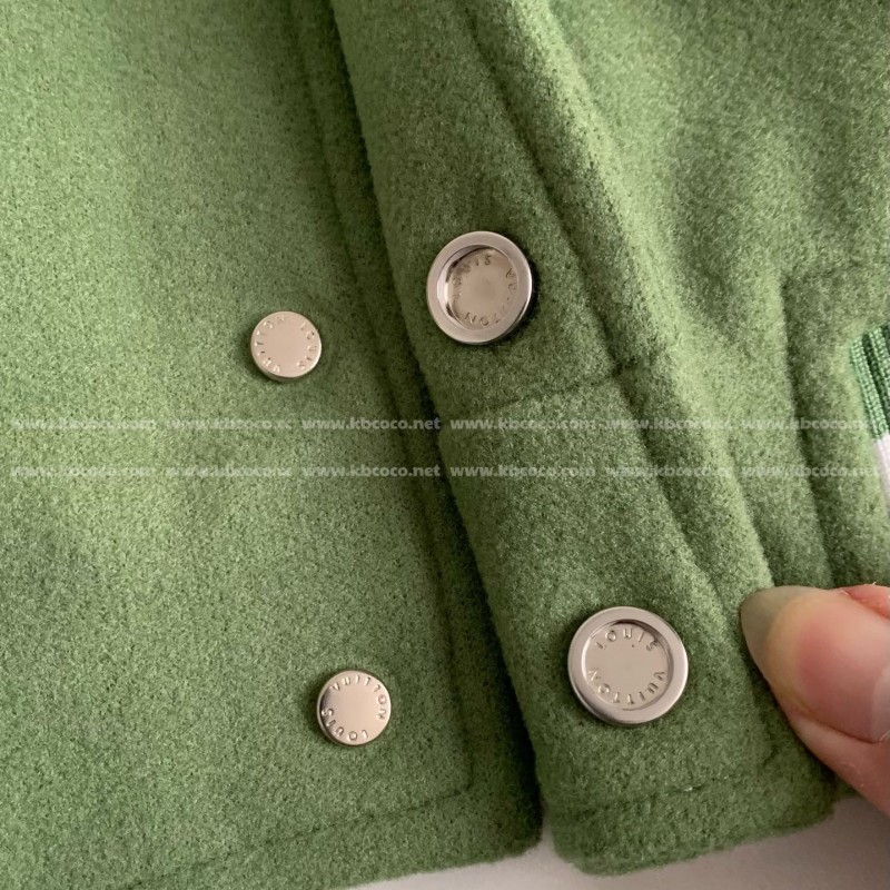 L0*is V*t0n Jacket