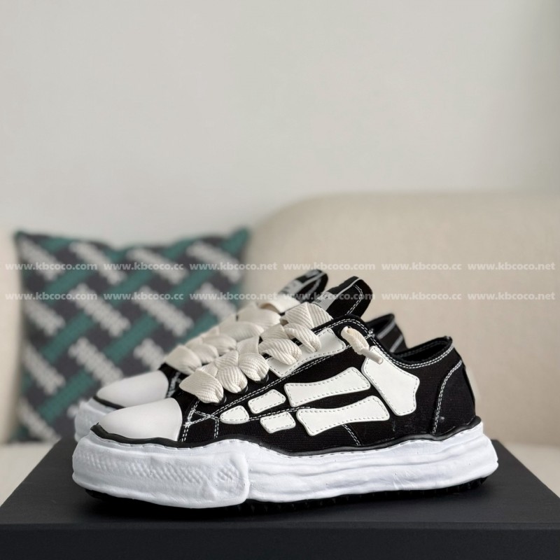 Maison Mihara Yasuhiro x AMIRI Skel- Top Low canvas shoes