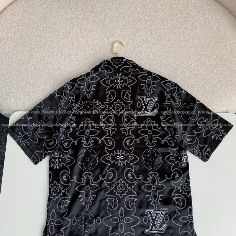 L0*is V*t0n Shirts