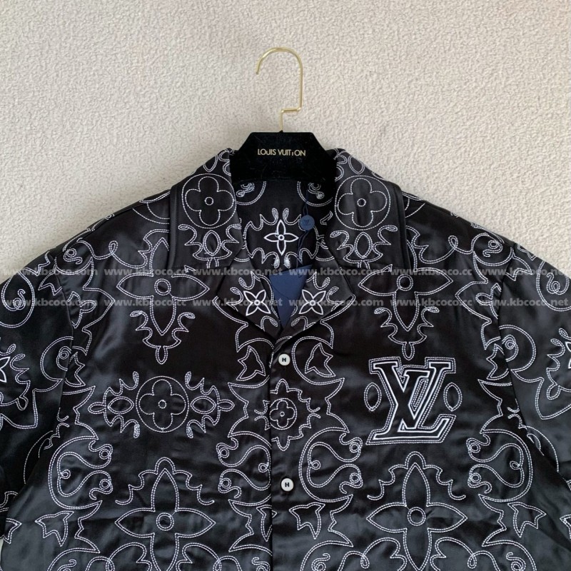 L0*is V*t0n Shirts