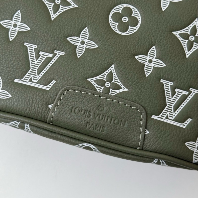 LV DISCOVERY FULL LEATHER CHEST BAG M12508,SIZE:15*9*44cm