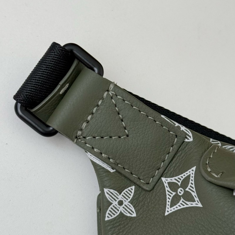 LV DISCOVERY FULL LEATHER CHEST BAG M12508,SIZE:15*9*44cm