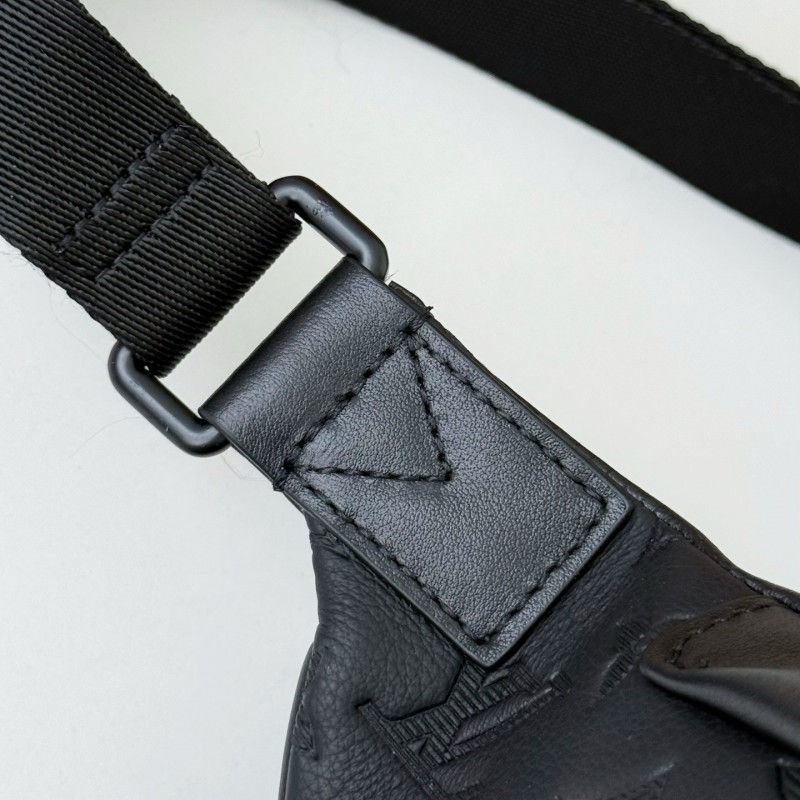 LV DISCOVERY FULL LEATHER CHEST BAG M44388,SIZE:47*20*9cm