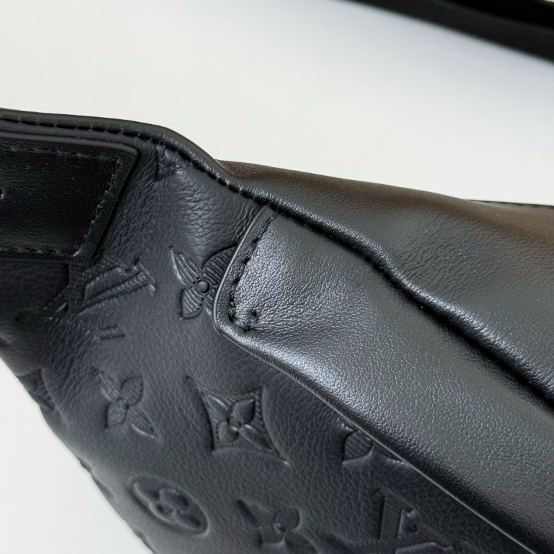 LV DISCOVERY FULL LEATHER CHEST BAG M44388,SIZE:47*20*9cm