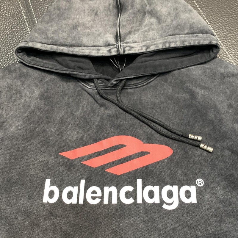Ba*len*cia*ga Men