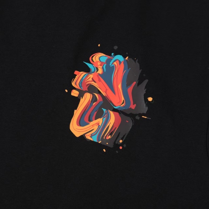 L0*is V*t0n 23ss front and back patterned t-shirt