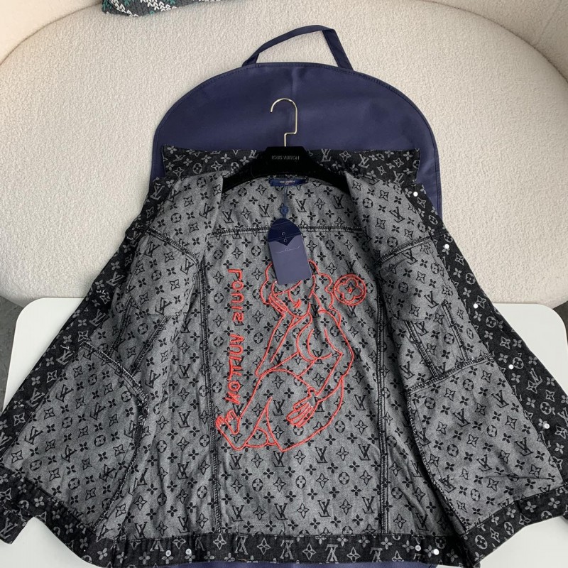 L0*is V*t0n Jackets