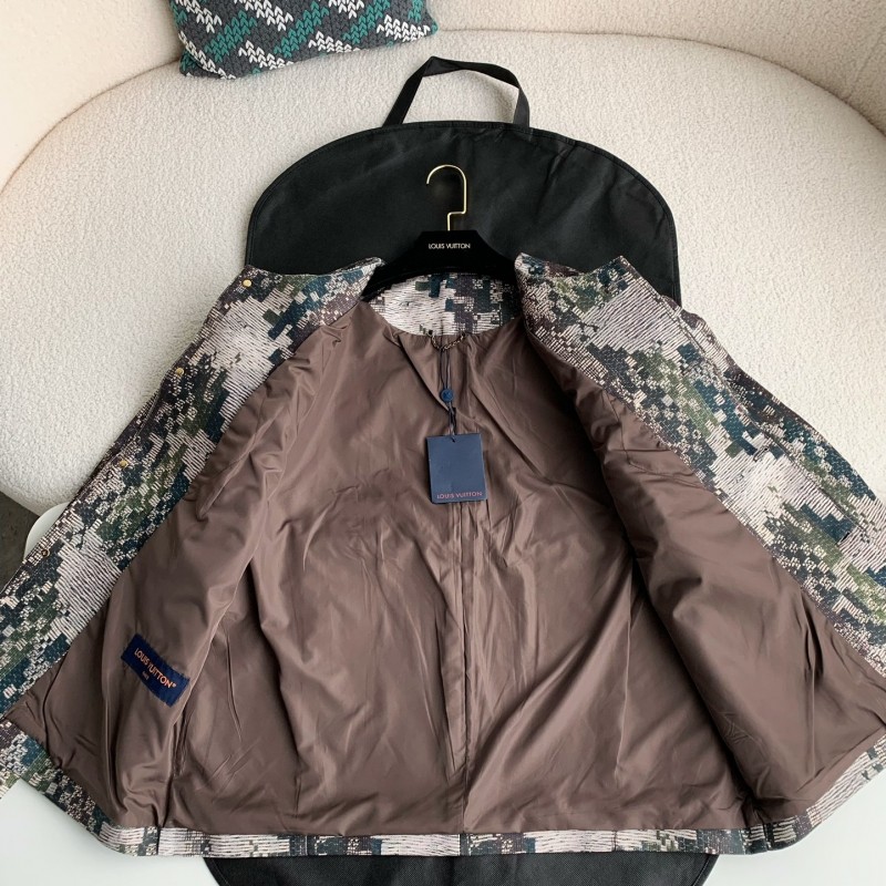 L0*is V*t0n Jackets
