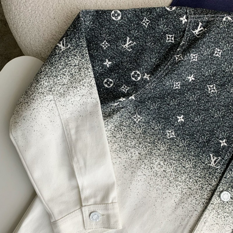 L0*is V*t0n Jackets