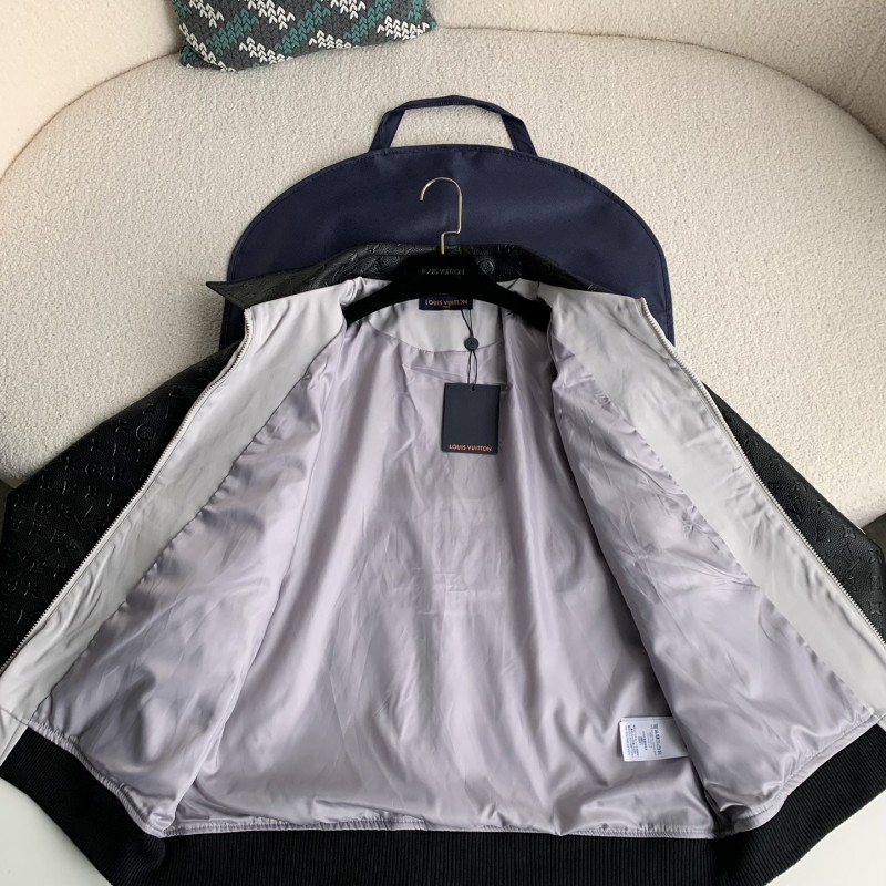 L0*is V*t0n Jackets