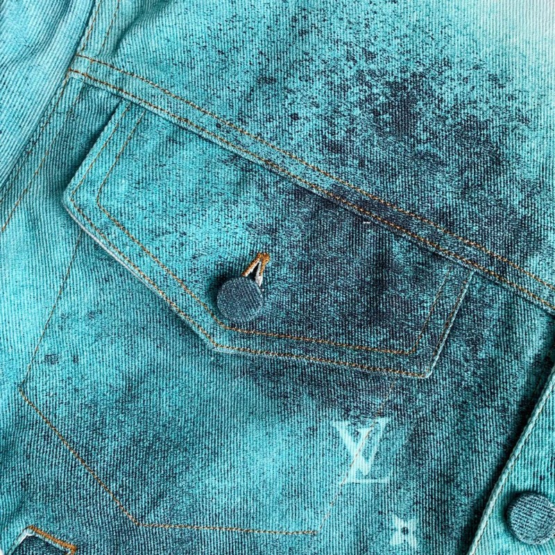L0*is V*t0n Jackets