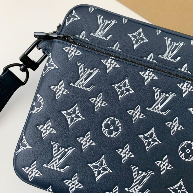 L0*is V*t0n The new TRIO Postman Pack M24753 Size: 25*18.5*7cm