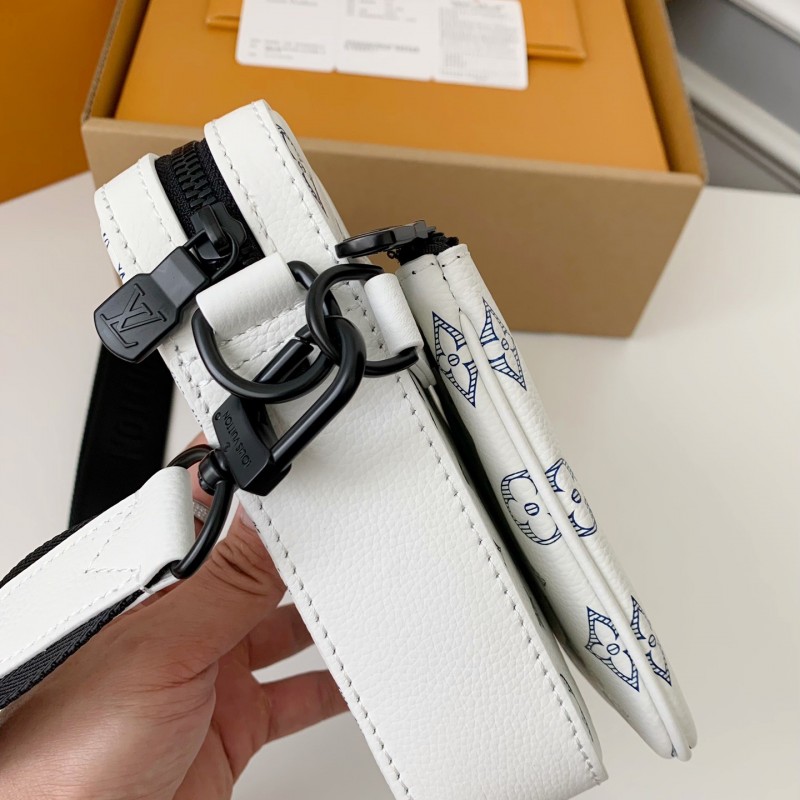 L0*is V*t0n The new TRIO Postman Pack M24753 Size: 25*18.5*7cm