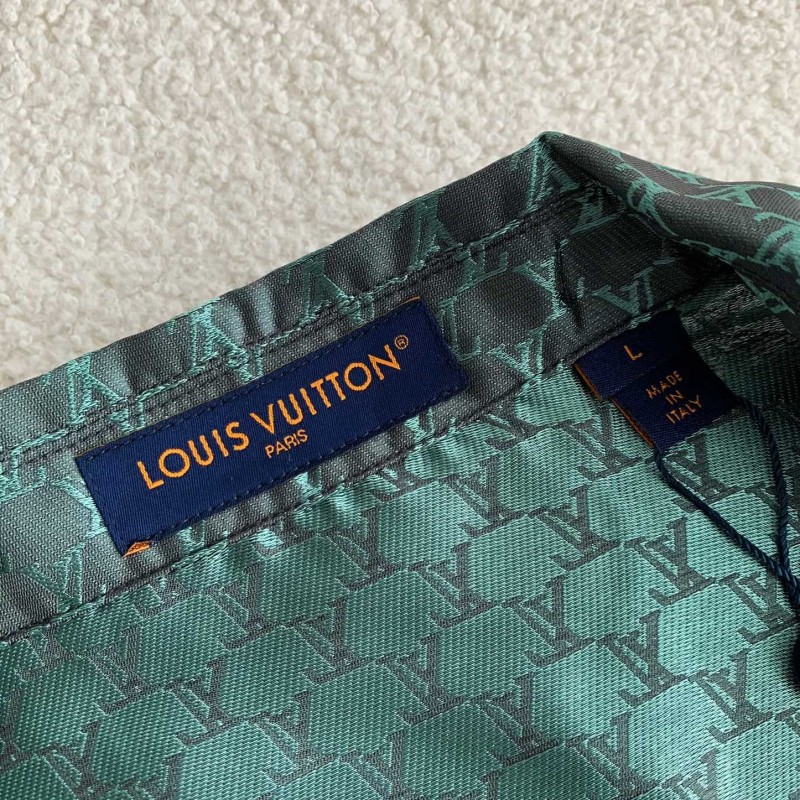 L0*is V*t0n Shirts
